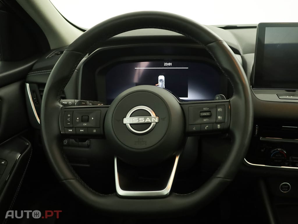 Nissan Qashqai Qashqai 1.3 DIG-T N-Connecta LED Xtronic