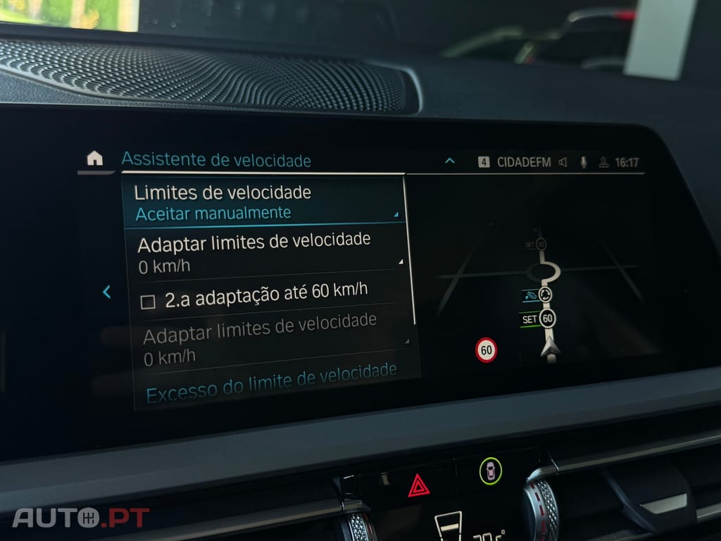 BMW 330 e Touring Auto