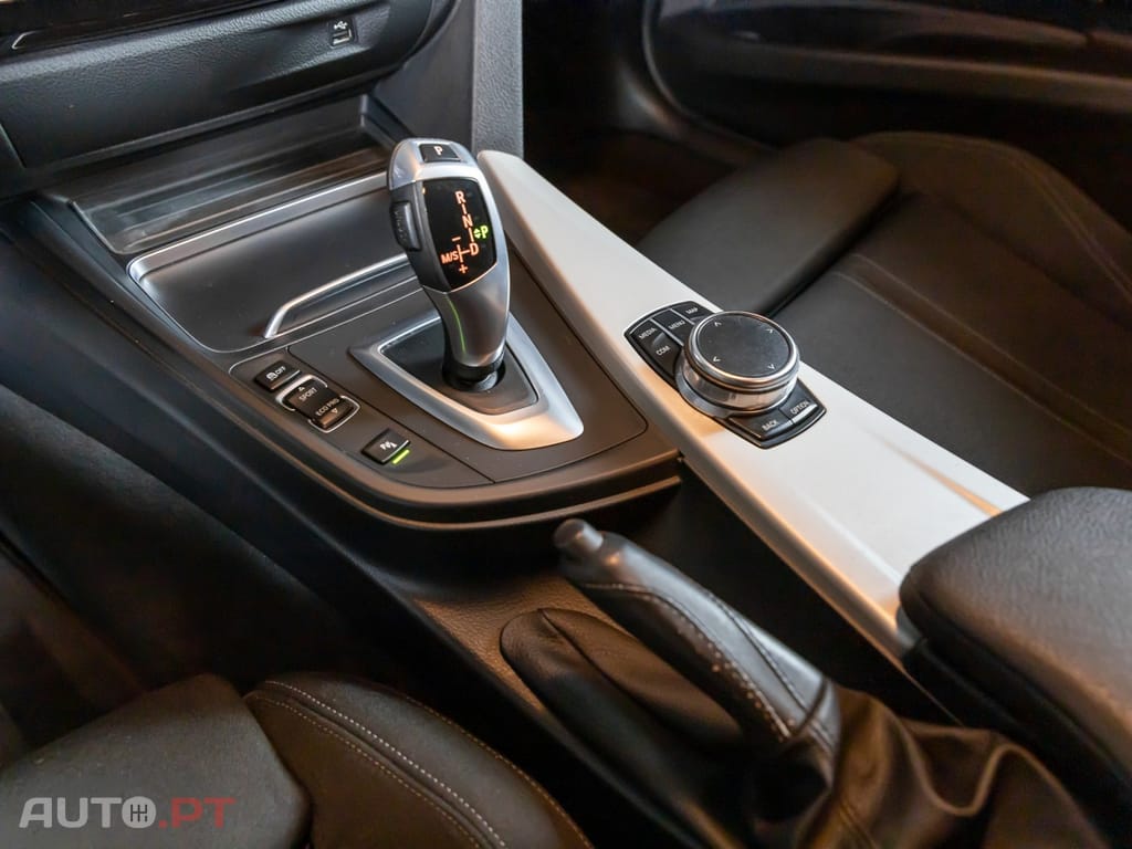 BMW 320 D Look M performance