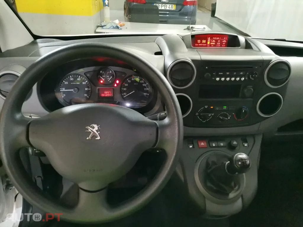Peugeot Partner 1.6 BlueHDi L2 Premium 3L