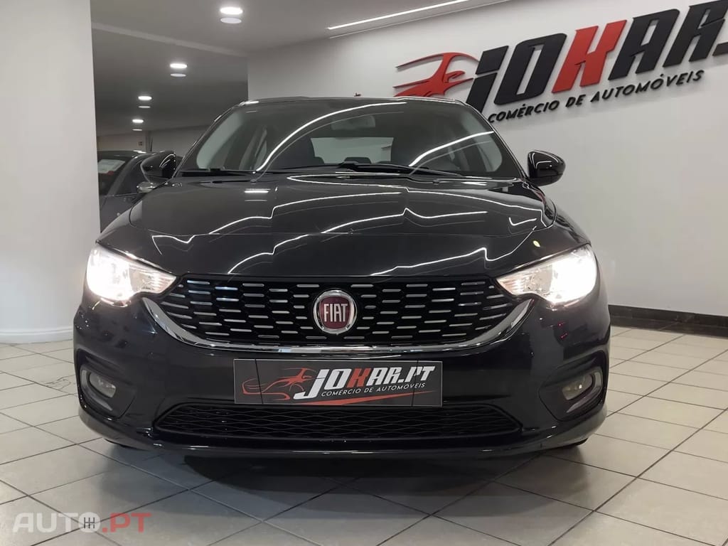 Fiat Tipo 1.3 M-Jet Easy JLL 17 (NACIONAL)