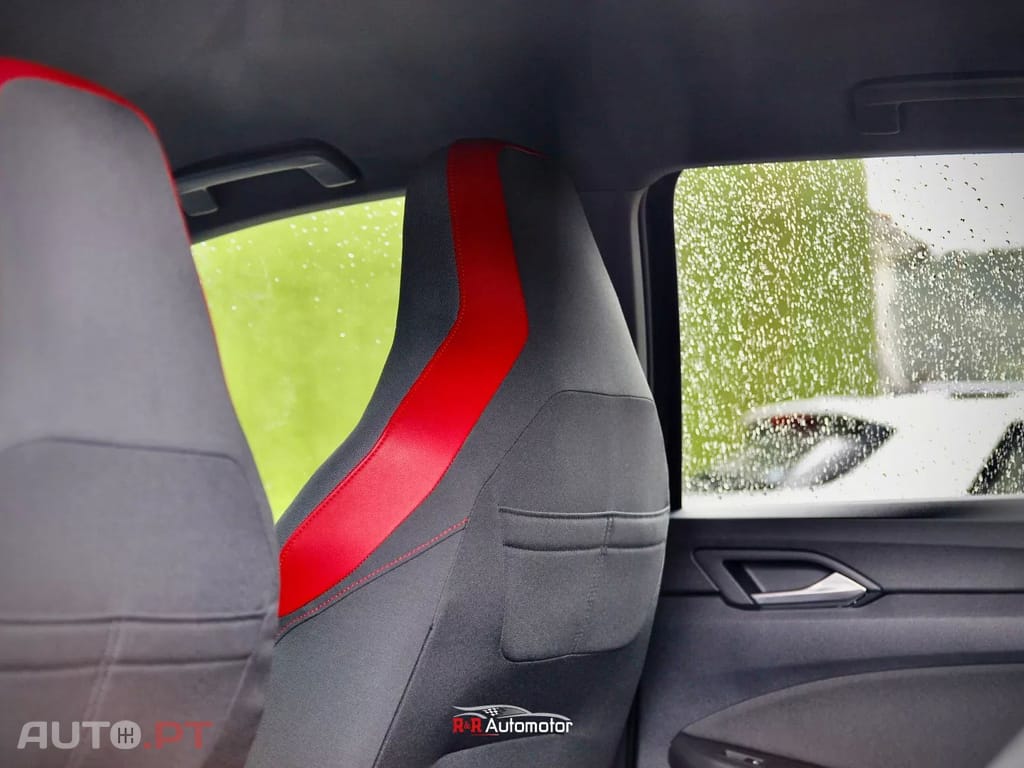 Volkswagen Golf 2.0 TSI GTI DSG Performance