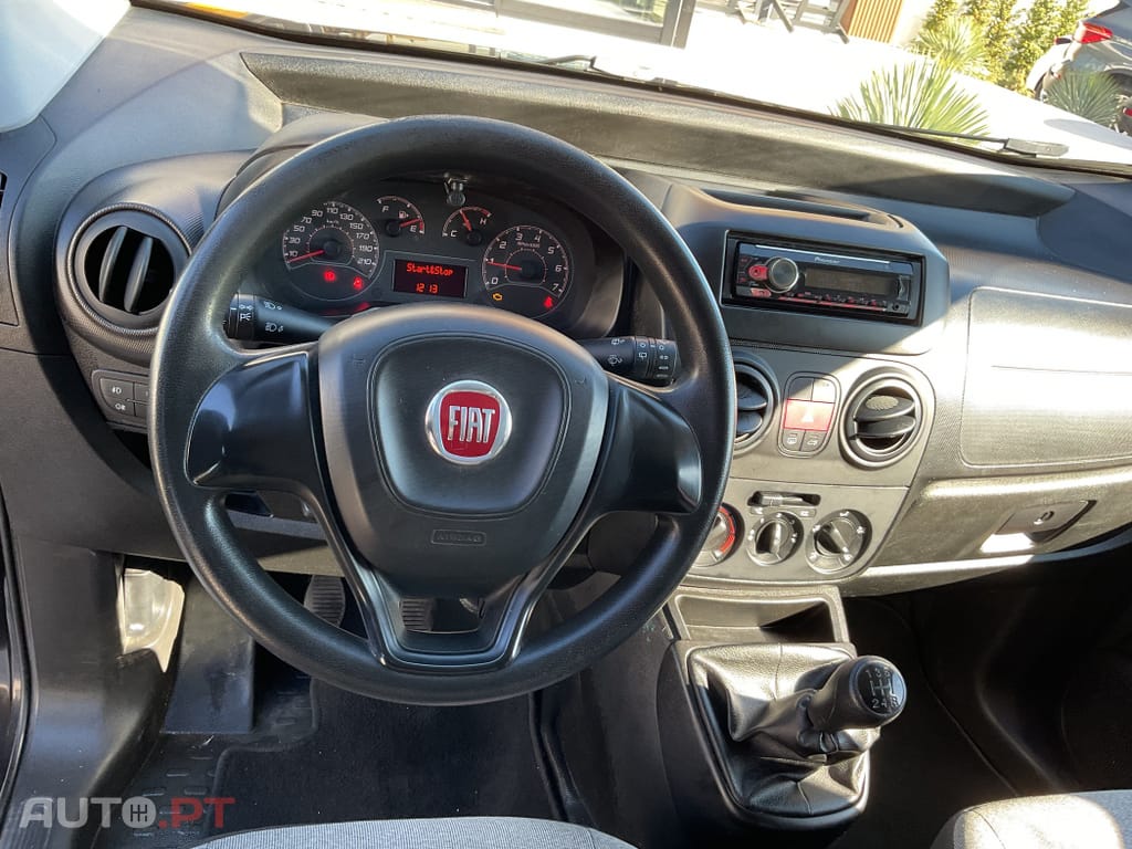 Fiat Fiorino 1.3 M-jet Adventure com 1GD
