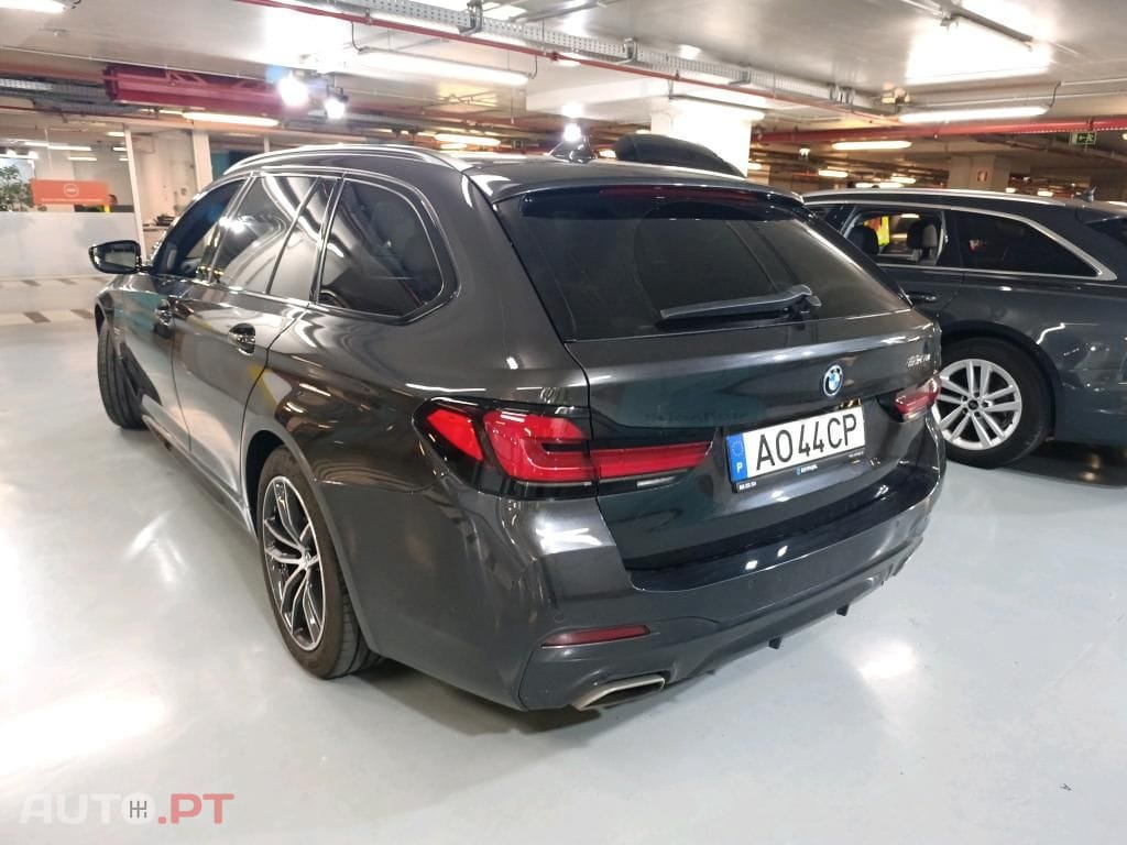 BMW 530 e Pack Desportivo M