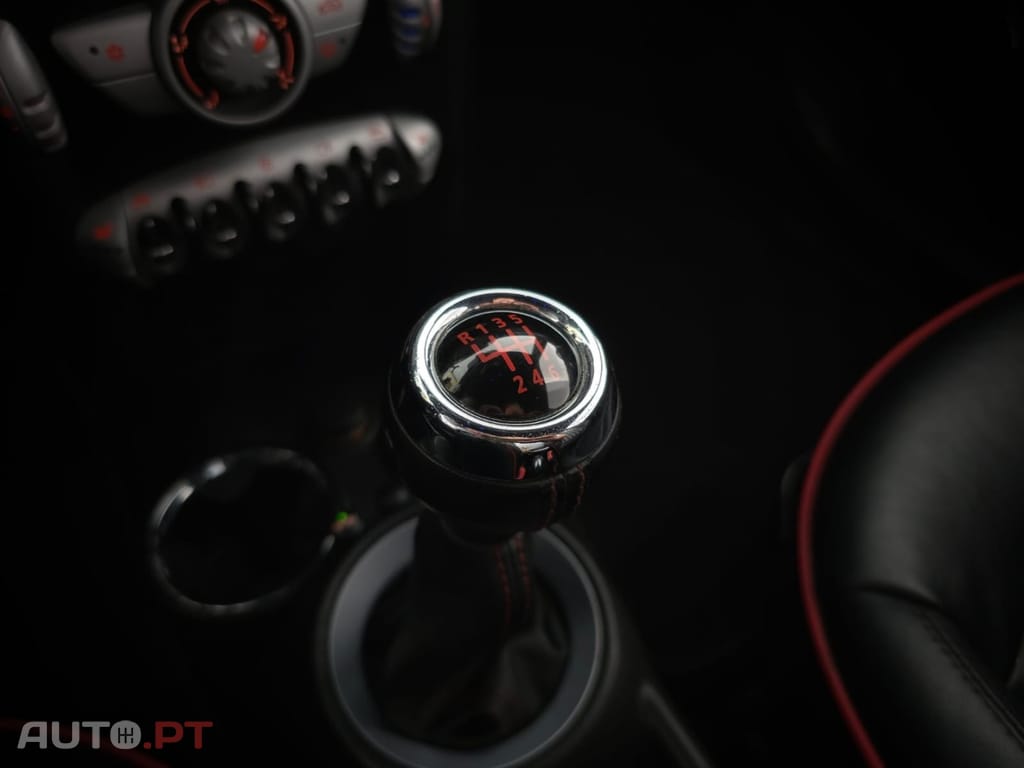 MINI Cooper John Cooper Works