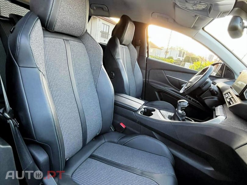 Peugeot 3008 1.5 BlueHDi Allure