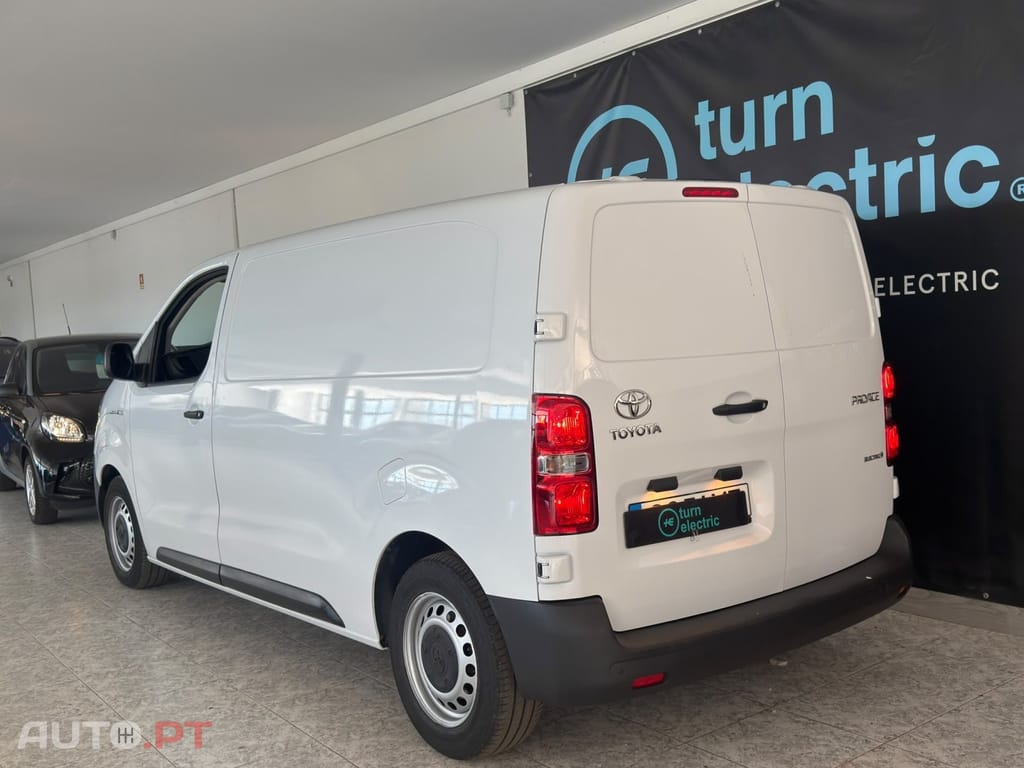 Toyota Proace Verso ELECTRIC FOURGON RC21 MEDIUM 75KWH BUSINESS
