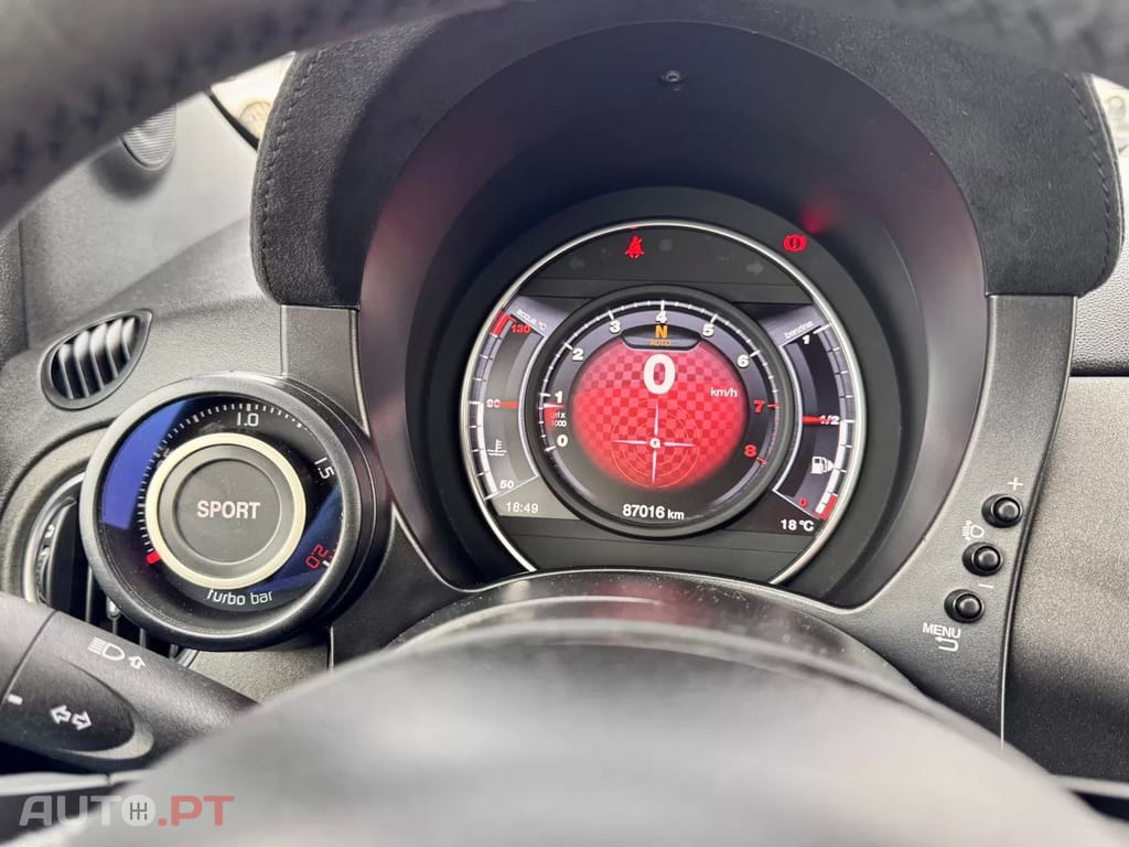 Abarth 595 1.4 T-Jet Competizione MTA — fotografia 13