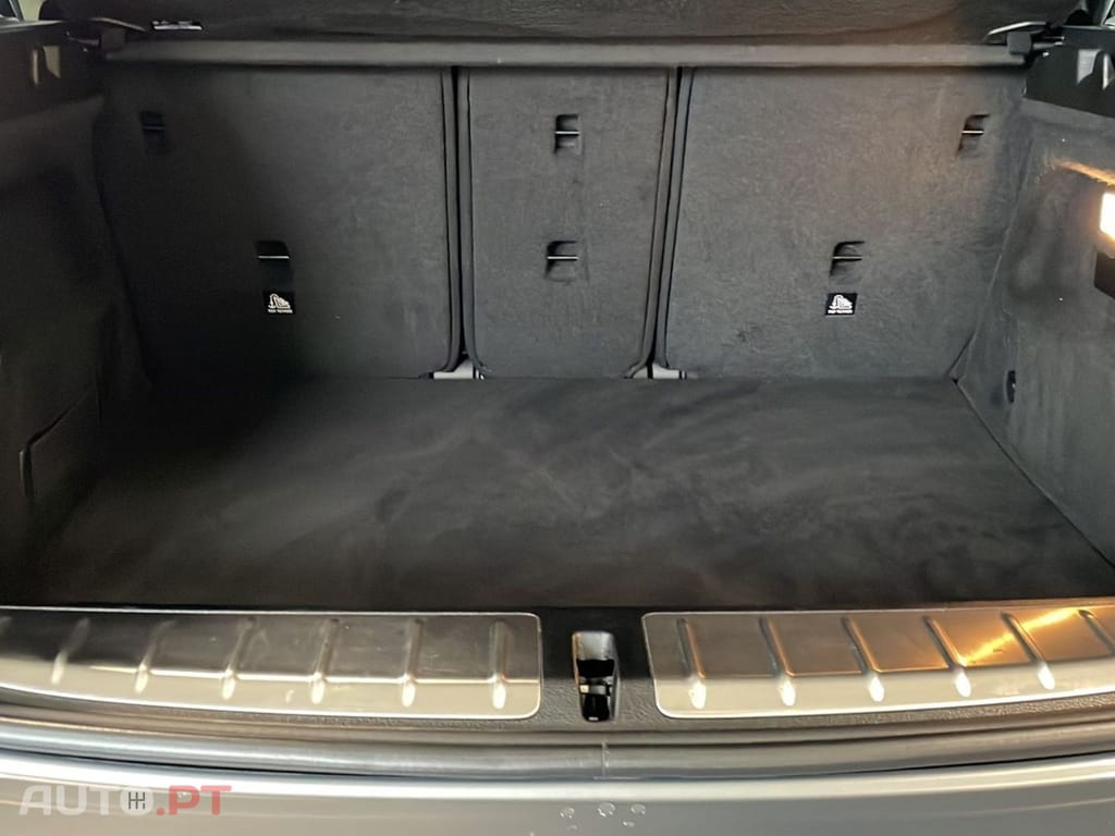 BMW X2 xDrive25e  I.V.A DEDUTÍVEL 