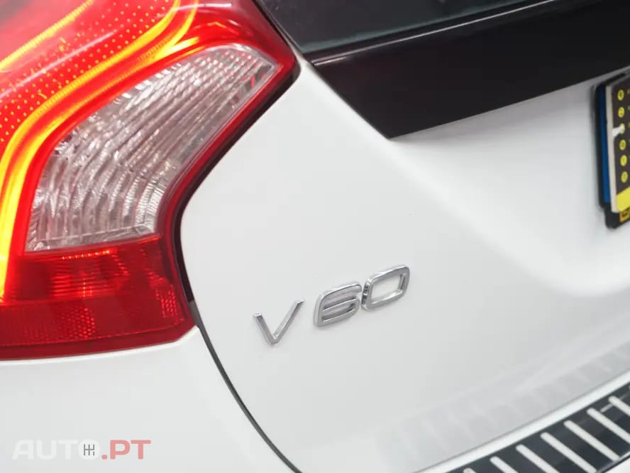 Volvo V60 1.6 D2 R-Design