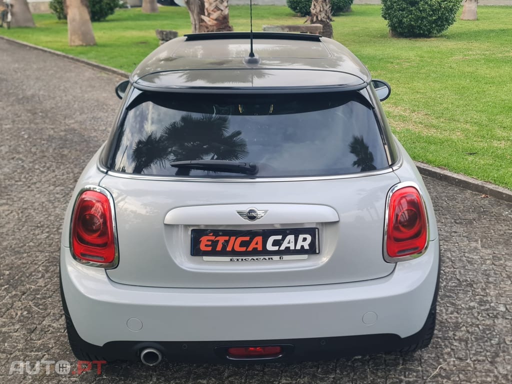 MINI Cooper Cooper D