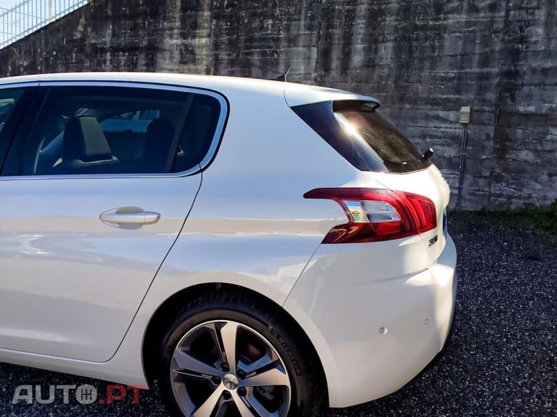 Peugeot 308 PureTech 130 Allure