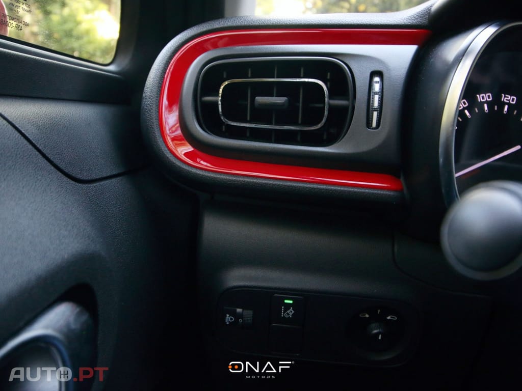 Citroen C3 1.2 Pure Tech Shine J17"