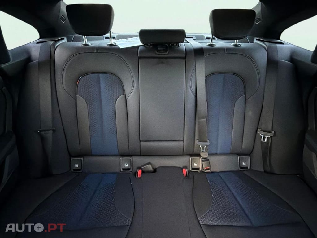 BMW 216 d Pack Desportivo M