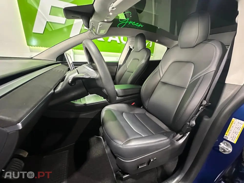 Tesla Model Y Long Range Dual Motor AWD