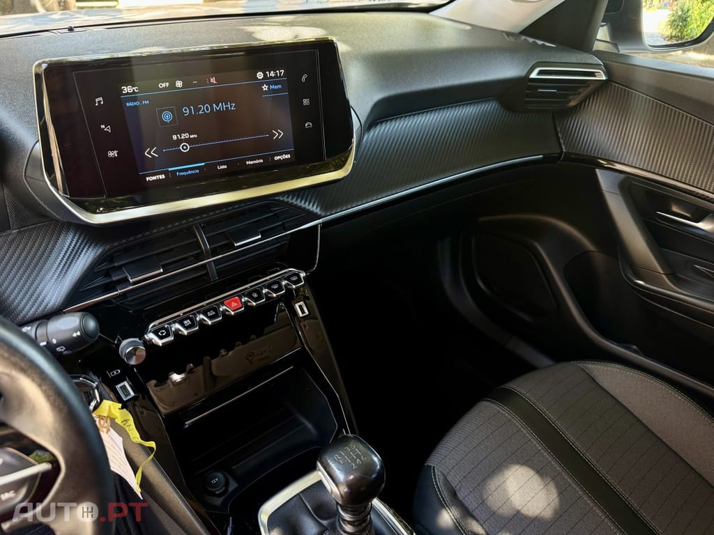 Peugeot 2008 1.5 BlueHDi Allure Pack