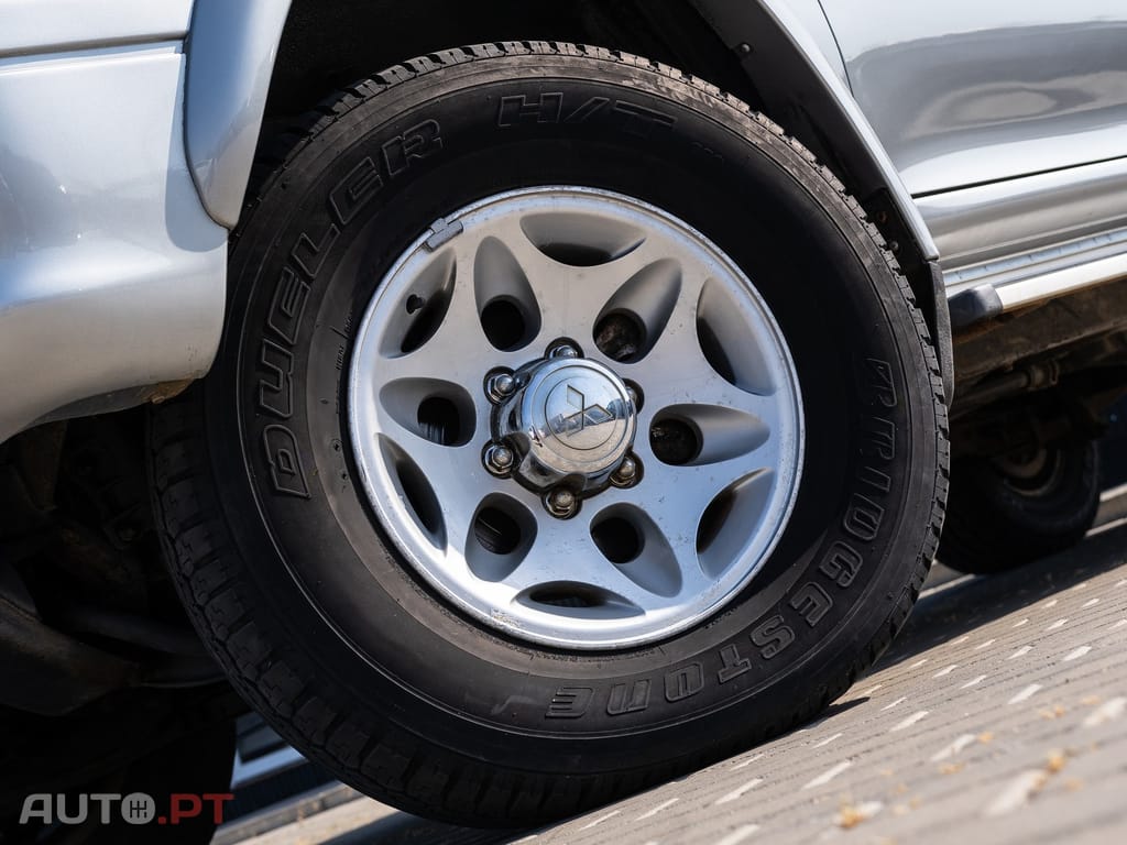 Mitsubishi L200 2.5 TD Strakar Sport CD