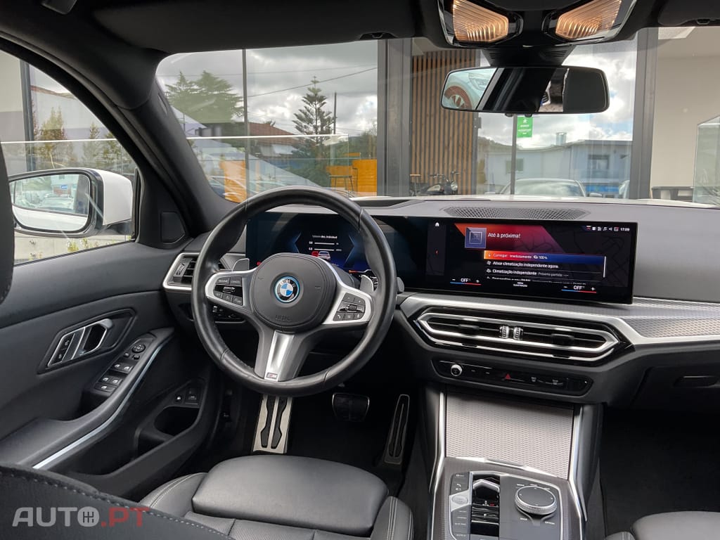 BMW 330 e Pack M Auto