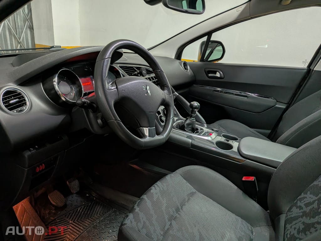 Peugeot 3008 Sport Allure 1.6 HDI 115 CV