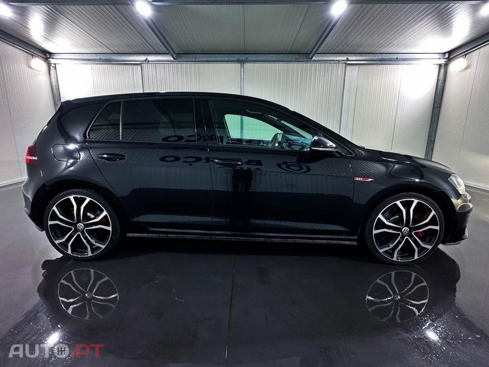 Volkswagen Golf GTi DSG