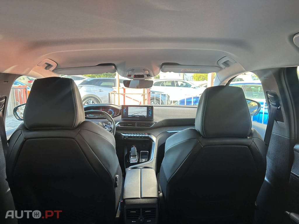 Peugeot 3008 1.6 Hybrid Allure e-EAT8