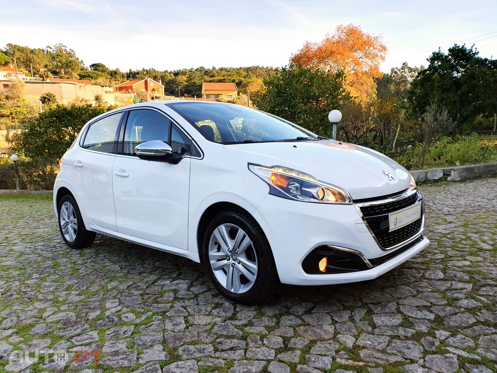 Peugeot 208 1.2 PureTech Allure