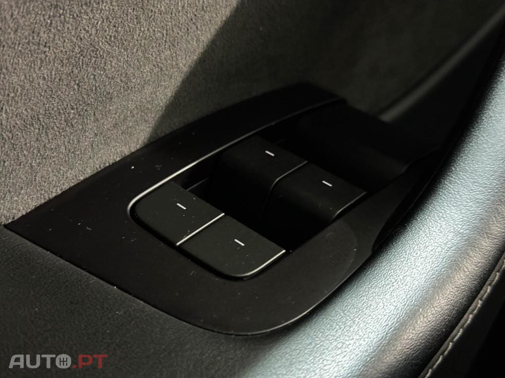 Tesla Model Y Performance Dual Motor AWD