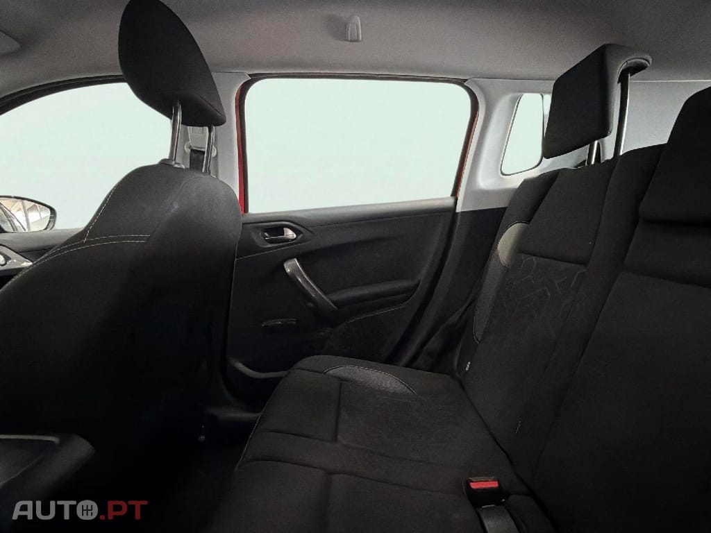 Peugeot 2008 1.2 PureTech Active