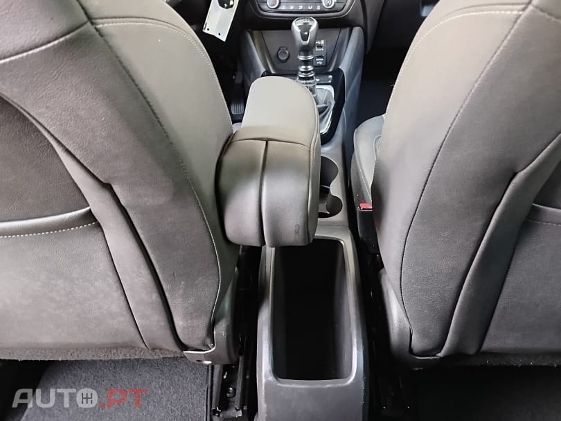 Opel Crossland 1.2 T Business Edition