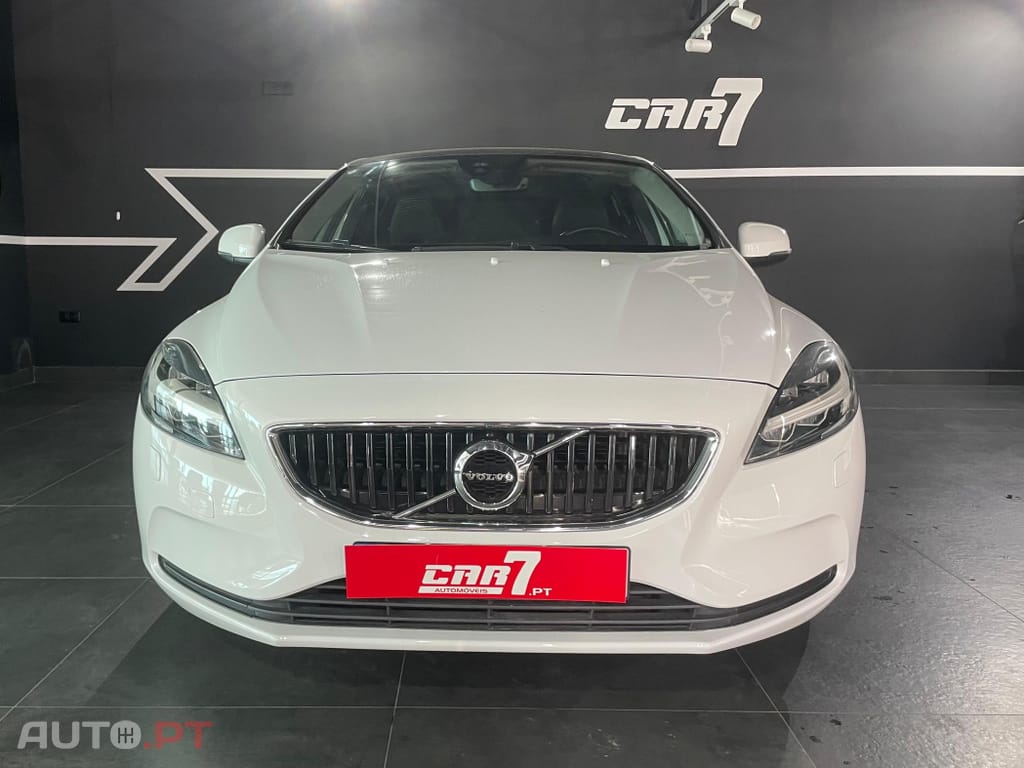 Volvo V40 2.0 D2 Momentum Eco