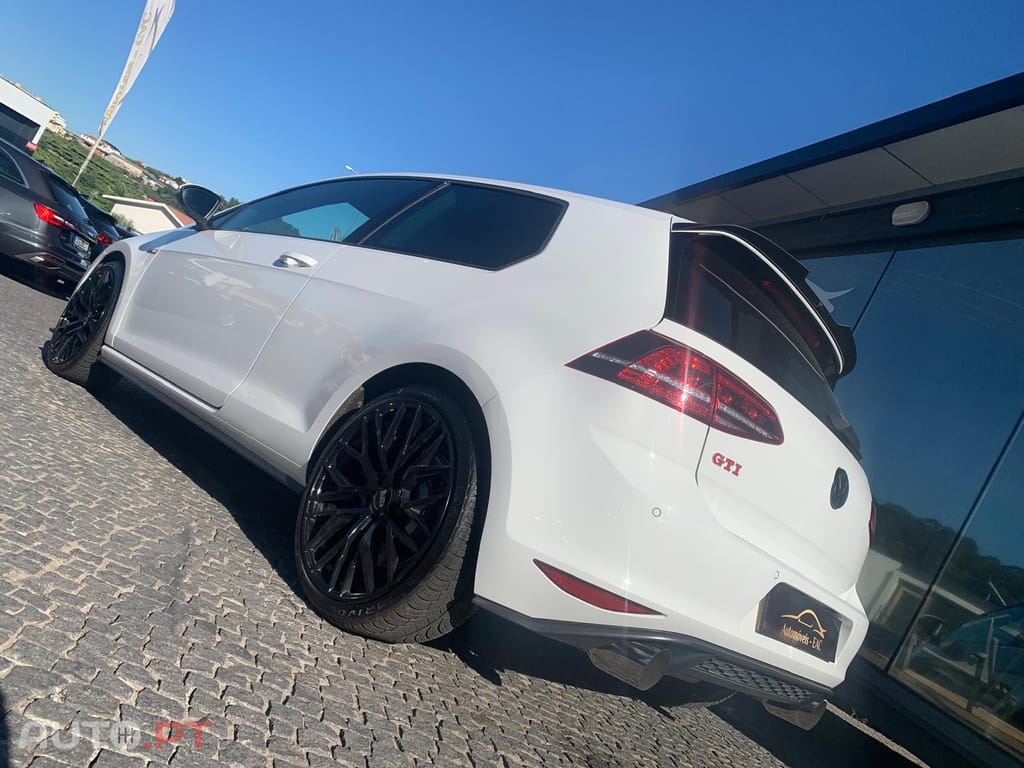 Volkswagen Golf 2.0 TSi GTi DSG Performance