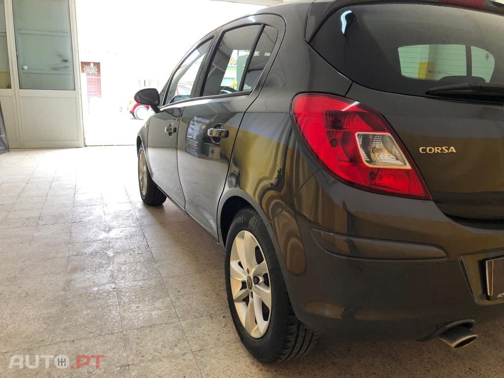 Opel Corsa 1.2 Go! S/S