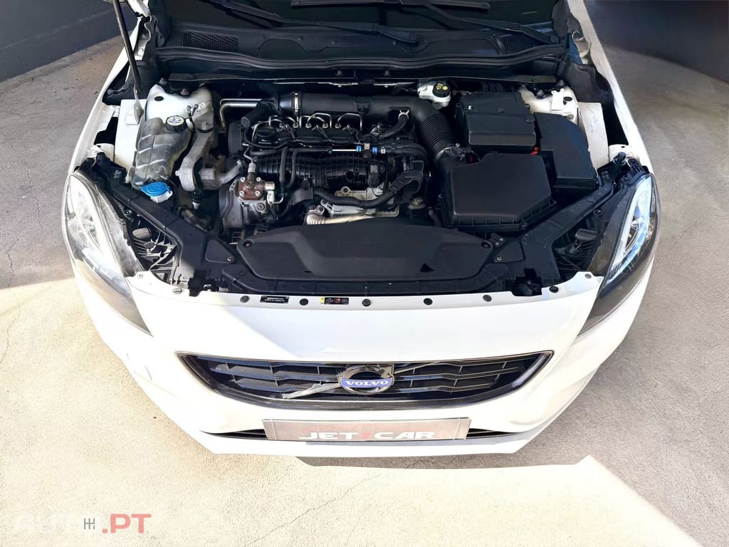 Volvo V40 2.0 D4 Momentum
