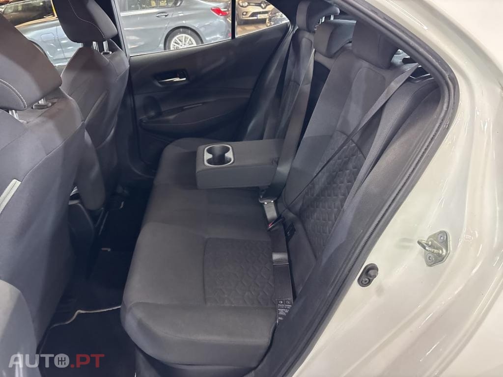 Toyota Corolla 1.8 Hybrid Comfort