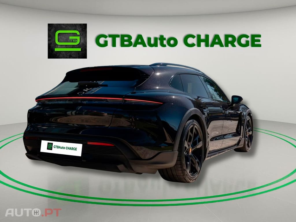 Porsche Taycan I.V.A DEDUTIVEL Turbo