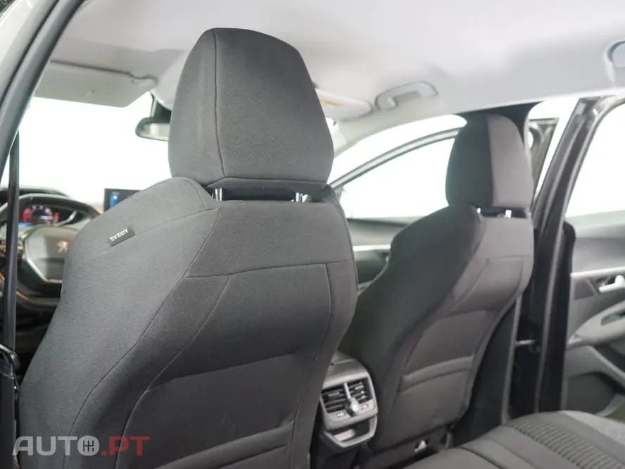 Peugeot 3008 1.5 BlueHDi Allure