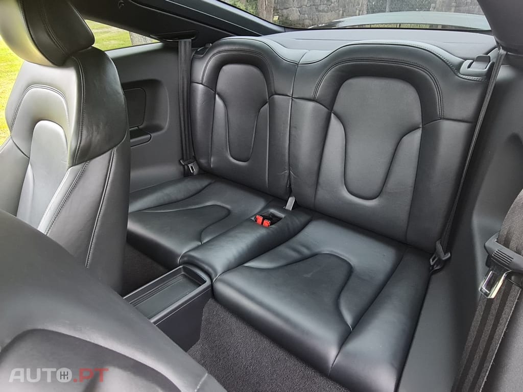 Audi TT 1.8 TFSI S-line