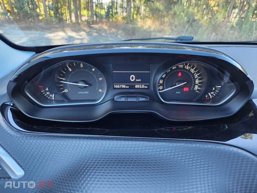Peugeot 208 1.5 BlueHDi Allure