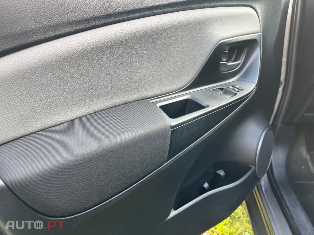 Toyota Yaris VVT- i ACtive