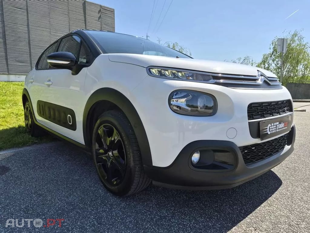 Citroen C3  Pure Tech 82 Shine