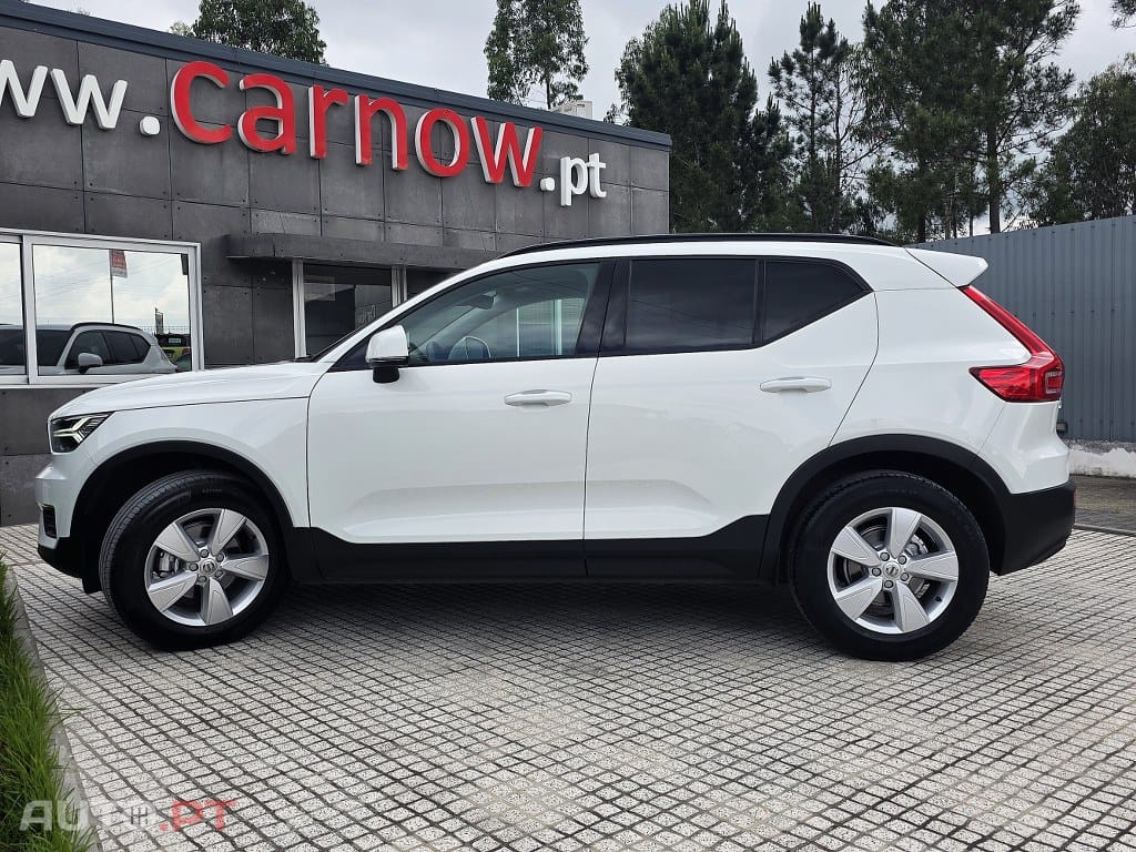 Volvo XC40 1.5 T3 Momentum Tech Edition