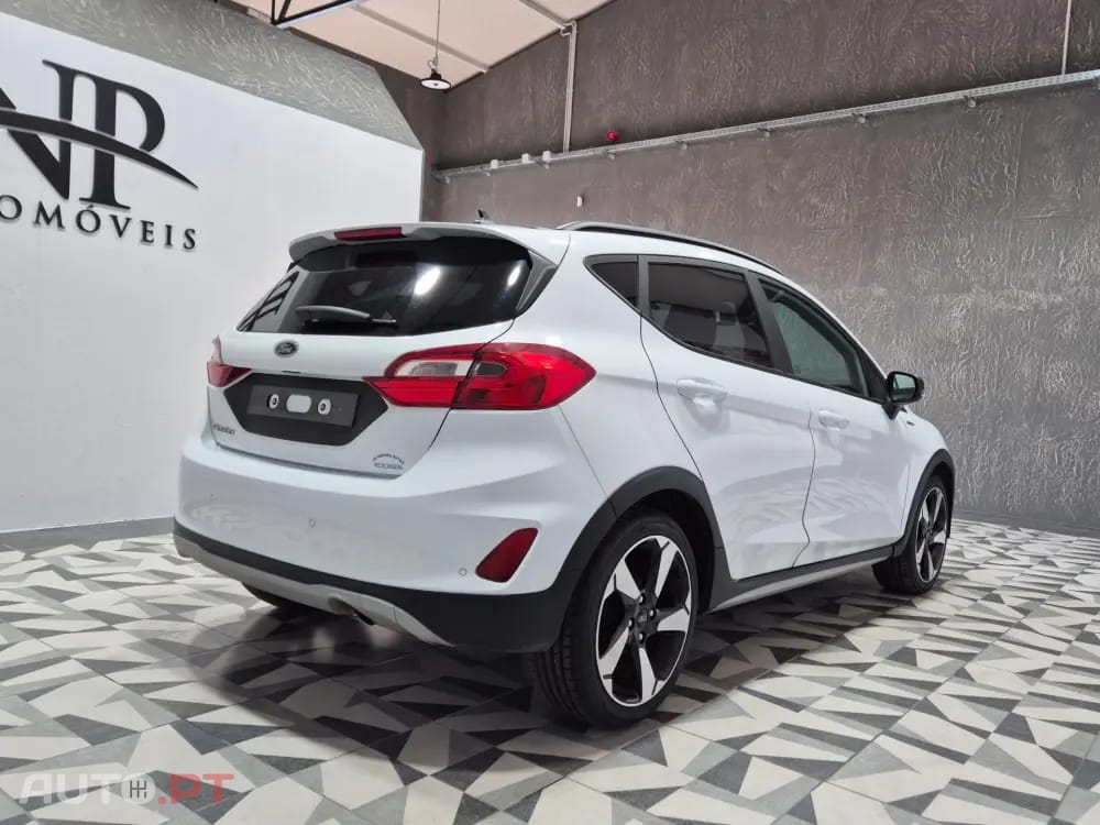 Ford Fiesta 1.0 EcoBoost S&S ACTIVE X