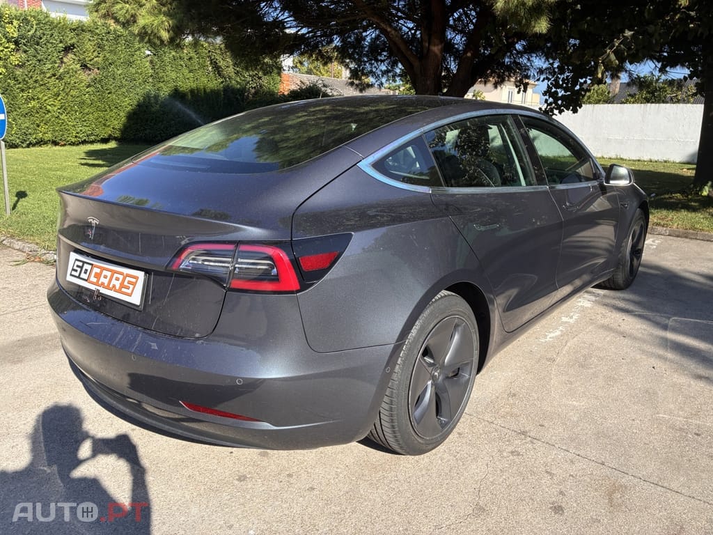 Tesla Model 3 Long Range RWD Business — fotografia 4