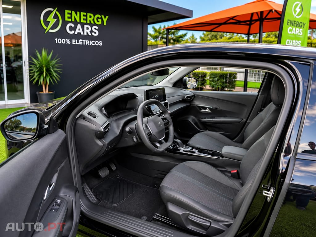 Peugeot E-2008 50 kWh Allure Pack