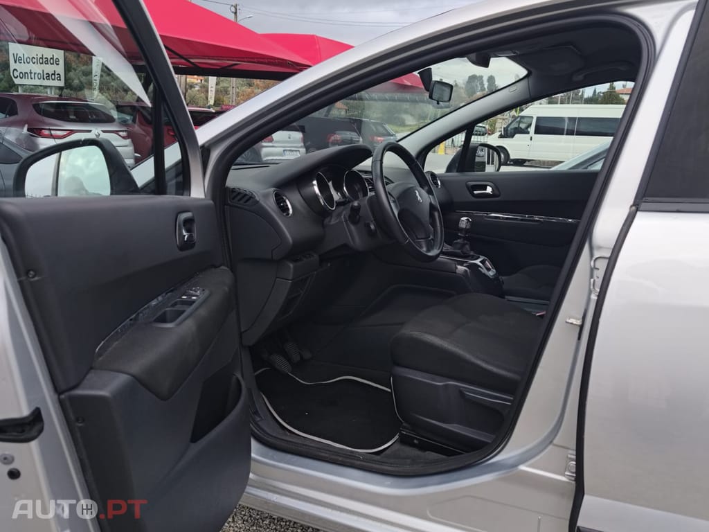 Peugeot 5008 1.6 HDi Allure