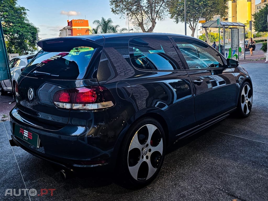 Volkswagen Golf 2.0 TSI GTI DSG — fotografia 5
