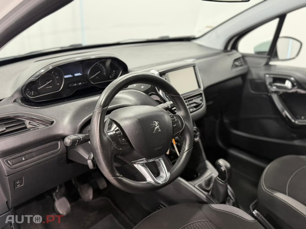 Peugeot 208 1.4 HDi Active