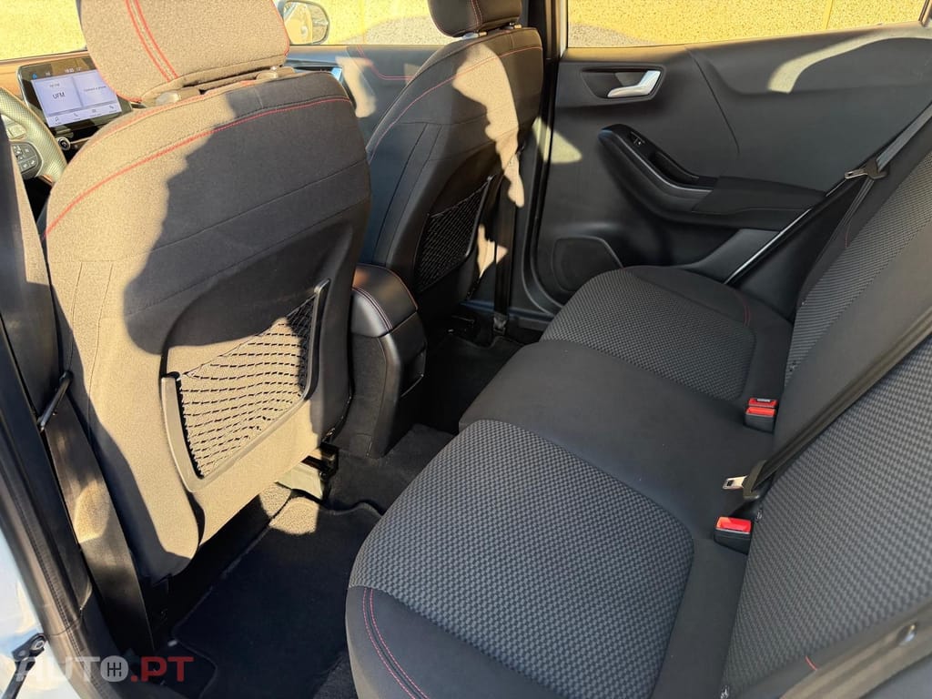 Ford Puma 1.0 EcoBoost MHEV ST-Line X Desgin