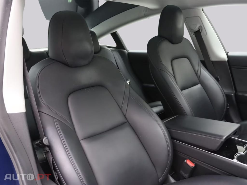 Tesla Model 3 Long-Range AWD I.V.A DEDUTÍVEL