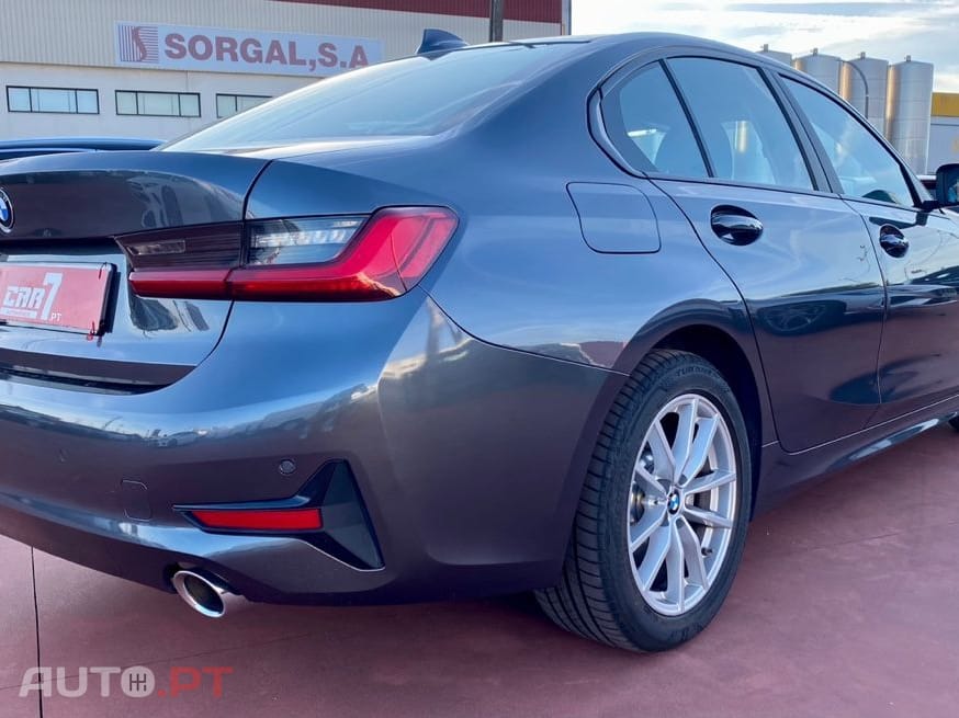 BMW 330 e Line Sport Auto